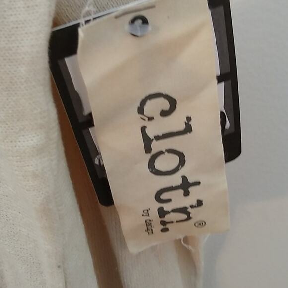 NWT Cloth by design long sleeve shirt.  NEW Size XS - Picture 3 of 8